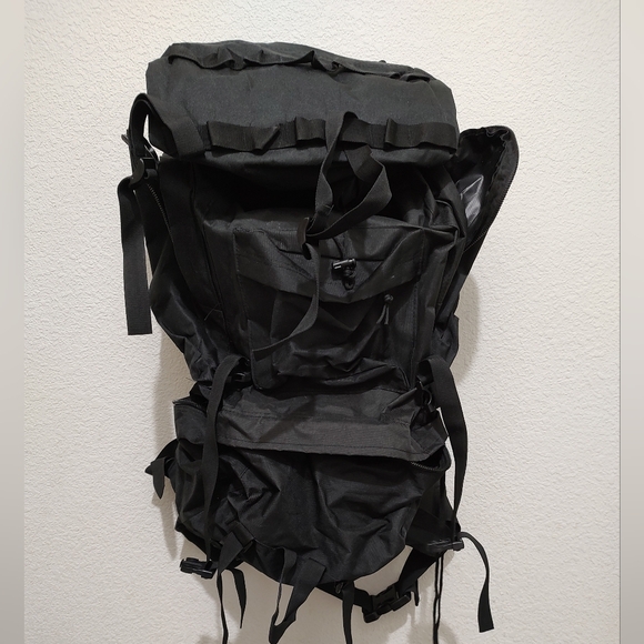 Hiker/Camper/Weekend Warrior Utility Backpack - Picture 1 of 16